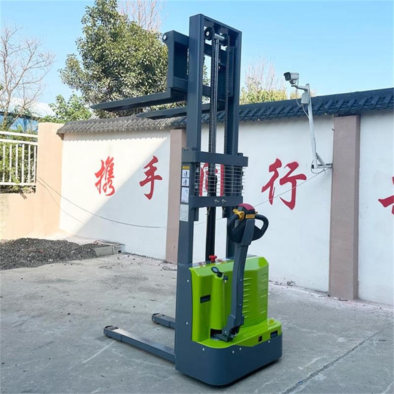 1.5 Ton Electric Stacker